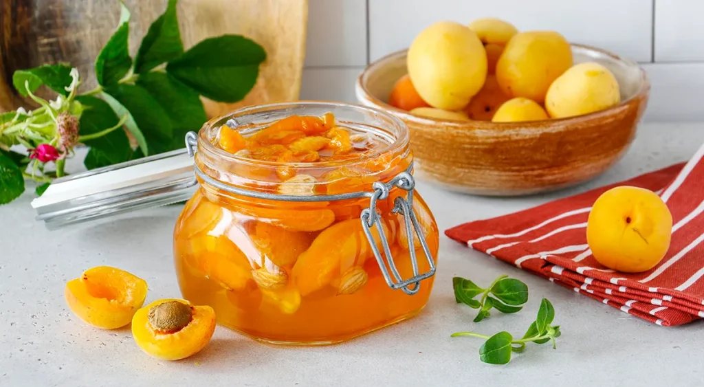 Jsou skvělým zdrojem draslíku. Právě teď je jejich sezóna. Připravte si z nich sladkou marmeládu.