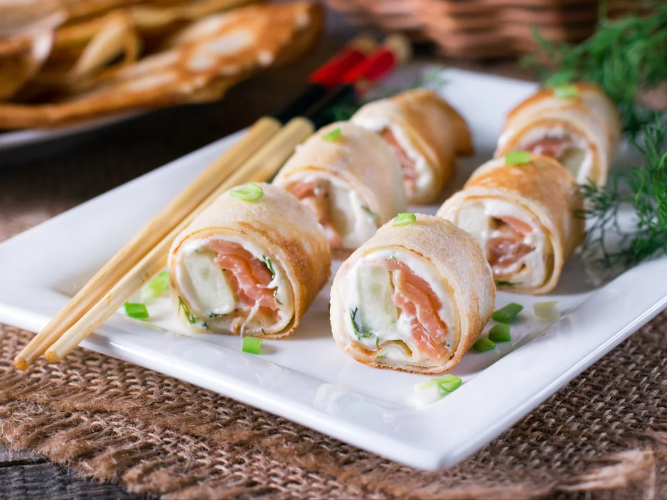 Jsou podobné sushi, ale já je připravuji s palačinkami. Hosté si po prvním soustu žádají recept.