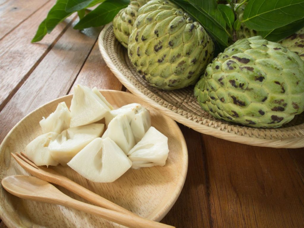 Jak užitečné je krémové jablko – ovoce bohaté na antioxidanty, které ale téměř nikdo nejí?