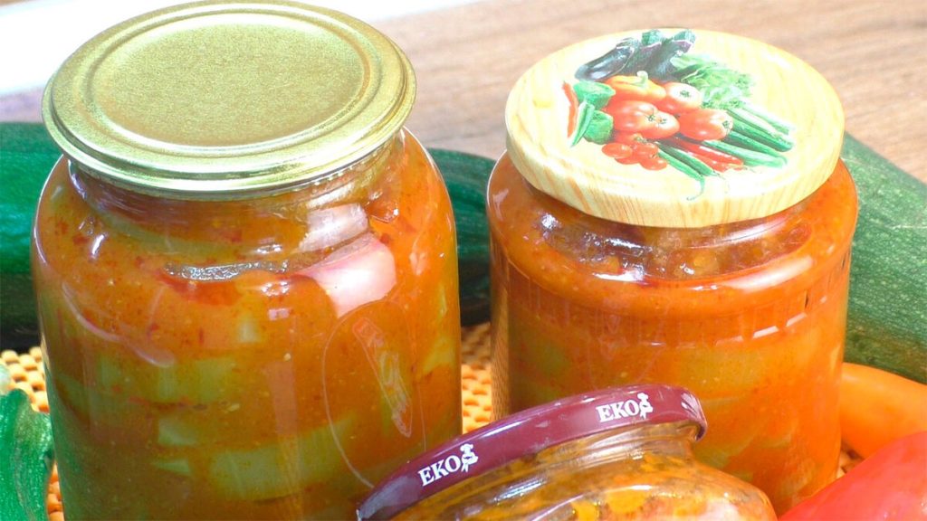Tyto cukety si podmanily nejen mě: lepší jsem ještě nejedla, ukazuji, jak cukety připravuji na zimu – kdo ochutná, prosí o recept