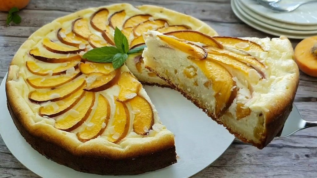 Tento koláč mám raději než cheesecake. Ochutnejte ho jednou a zamilujete si tento vláčný koláč.
