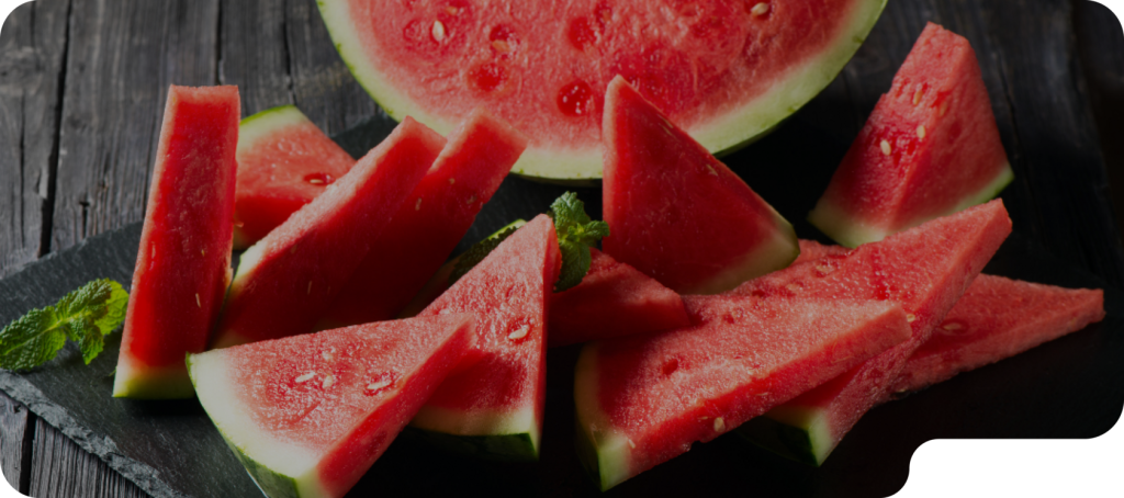 Tento salát z vodního melounu vám dá zapomenout na salát a rajčata (a k jeho přípravě budete potřebovat jen několik ingrediencí).