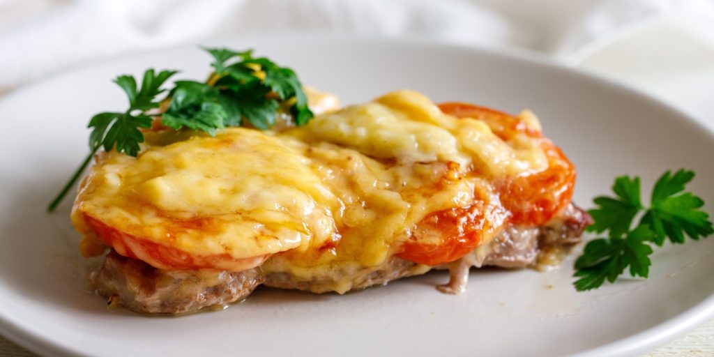 Vezměte kuřecí prsa a přikryjte je pokličkou. Tento recept si zaslouží Nobelovu cenu.