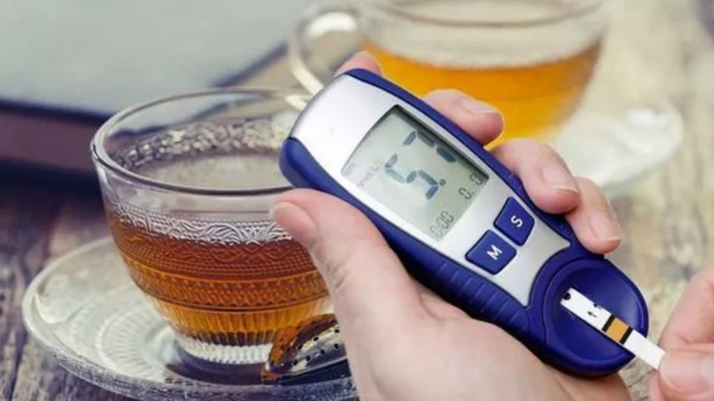 Kolik vody je třeba vypít denně, aby se regulovala hladina cukru v krvi a snížila hladina cholesterolu?