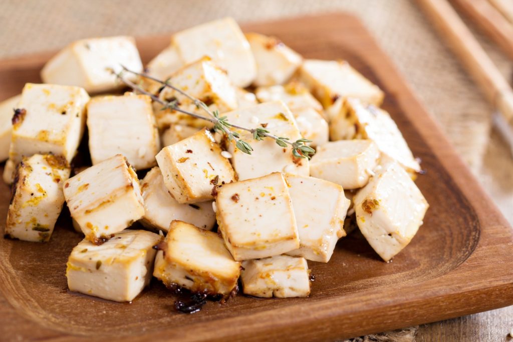 Cenná složka stravy v období menopauzy. Zmírňuje návaly horka a předchází osteoporóze.